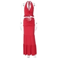 Detail von rotem Neckholder-Top und Maxirock mit Rüschen und Knotendesign - S / Rot