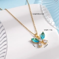 Collana a farfalla dorata con zirconi blu e trasparenti con specifiche dimensionali - Blu