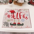 Kerst placemat met rode #SELFIE tekst en een feestelijk gebreid patroon ontwerp - Elf Jacquard Stijl (J-CZ67)
