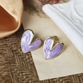 Eleganti orecchini a cuore viola con trama marmorizzata e bordi dorati - Viola