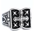 Nahaufnahme des Vintage-Punk-Kreuzrings mit geschwärzten geometrischen Gravuren - US-Größe 7 / Silberschwarz Kreuz Stern Stil (21102)
