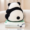 Cartoon Panda Rückenansicht Plüschkissen mit weicher grün-weiß karierter Decke Set - Sitzendes Kissen Decke Set / 45cm Kissen + 80x100cm Decke (0.85kg)