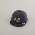 Dettaglio del cappello da neonato con trama in cotone morbido e toppa orecchie di topo - 48-50cm 1-2 Anni / Grigio
