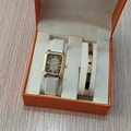 Montre dorée avec bracelet en cuir blanc et gourmette LOVE en or pour femmes - Style 17 (Sans boîte)