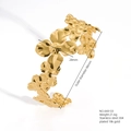 Bracciale a fascia aperta a C in acciaio inossidabile placcato oro 18k con fiori - Stile a forma di fiore d'oro (B669-03)