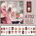 Faux ongles dégradés moka et rose lotus avec éclats de feuille d'or et détails marbrés - Dégradé Feuille d'Or Rose Lotus Marron Mocha (A702)