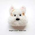 Dettaglio dell'accessorio in peluche cane Westie bianco, alto 5,5 cm e largo 5 cm - Stile Fai-da-te (Apertura posteriore) / Cane con Cuffie