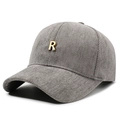 Gorra de béisbol gris con diseño de espiga y logotipo R de metal dorado en el frente - Ajustable / Gris