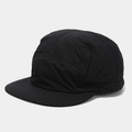 Detalle de la gorra camping negra de 5 paneles en nailon acolchado resistente al agua - Negro