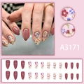 Rauchrote und florale Mandel-Kunstnägel Set mit 24 Stück in verschiedenen Größen - A3171 (Kleber-Stil)