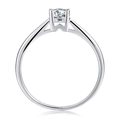 Classic Moissanite solitaire ring in S925 sterling silver with a round-cut stone - US 5.25 / Unique-0.5ct