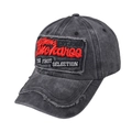 Détail d'une casquette vintage avec broderie Buckaroo et bords usés style rétro - Taille unique / Gris