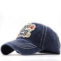 Gorra de béisbol de algodón azul oscuro con parche DOG Vibes Only y bordes desgastados - Ajustable / Azul marino