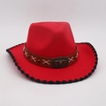 Sombrero de vaquero étnico rojo clásico con banda decorativa y hebilla de calavera de toro - Banda Ancha Marrón Toro de Cobre (LM0672) / Rojo con borde negro