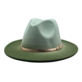 Détail d'un chapeau de jazz en laine dégradé vert avec bande en cuir et boucle métal - Dégradé Vert Menthe & Vert Armée (#8)