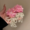 Pinza para el pelo con flores rosas y borlas de perlas, accesorio vintage elegante - Borla de perlas de flor de satén rosa (Pin de plata 17#)