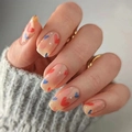 Unghie finte press-on con piccoli cuori rossi e blu su base rosa traslucida - Stile Dolce a Pois con Cuore (JP2245)