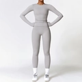 Ensemble de yoga gris 2 pièces avec haut à manches longues et legging taille haute - S / Haut Et Bas / Gris Givré