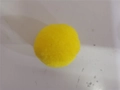 Boule de neige pompon en peluche jaune pour décoration de sapin et fête de Noël festive - Seul 5cm / Jaune