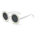 Lunettes de soleil pour enfants avec marguerites blanches et verres ronds noirs de plage - Monture Blanche Verres Gris