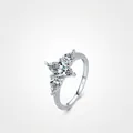 Klassischer Ring aus 925er Sterlingsilber mit Marquis-Zirkonia und Blatt-Diamant-Akzenten - US-Größe 5 / Silber