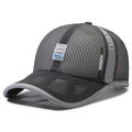 Berretto da baseball in mesh grigio scuro traspirante con etichetta sportiva - Regolabile / grigio scuro