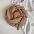 Sciarpa elegante plissé oro beige con finitura in seta lucida da donna - 200*80cm / Cammello Medio