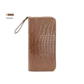 Cartera larga elegante caqui con diseño de cocodrilo, correa de mano y cremallera - Caqui
