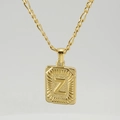 Collier en acier inoxydable plaqué or 18K avec pendentif carré et lettre Z gravée - Lettre Z Dorée (Avec Chaîne)