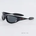 Occhiali da sole sportivi polarizzati cat-eye neri con strisce rosse, modello 1807 - Montatura Nera Lenti Grigio Nero