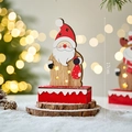 Leuchtende Weihnachtsmann Holzfigur mit warmem LED-Licht und Sternausschnitt, 17cm Höhe - Weihnachtsmann