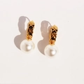 Elegantes pendientes en U dorados acolchados con perlas grises de estilo francés - Dorado Perla Artificial Blanca