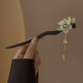 Pic à cheveux vintage en bois avec fleur de magnolia blanche et gland doré pour Hanfu - Bâton en bois fleur de magnolia
