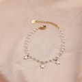 Star charm pearl bracelet in gold stainless steel with lobster clasp closure - Pearl White Three Stars