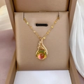 Collar de acero de titanio con gema degradada y diamantes en una caja de joyería dorada - Cadena de Acero de Titanio Colgante de Cobre (G410)