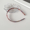 Minimalist acetate hair band featuring a stylish tortoiseshell pattern on glass - Floral Purple