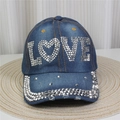 Détail de la broderie LOVE en strass scintillants sur un tissu denim bleu premium - No.4-LOVE Épais Cloutée-Bleu