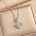 Squisita collana con ciondolo a fiori in argento con cristalli pavé e catena a maglia - Argento