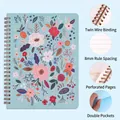 Cuaderno A5 de espiral azul claro con diseño floral y bolsillos interiores dobles - Patrón Floral 2