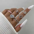 Set di anelli in argento vintage con motivi a cuore, orso e fiori sulla mano - Vintage Set Anelli Orso Cuore Smalto Rosa 6 Pezzi / Argento Antico