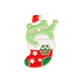 Épinglette de Noël en émail représentant un grenouille dans une chaussette festive de fête - Grenouille dans une chaussette de Noël