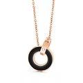 Collar de acero inoxidable oro rosa con colgante de doble anillo romano y pequeño cristal - Oro Rosa (KN115887-K)