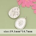 Silver teardrop floral pendant 19.1mm*14.7mm with embossed flower and grain patterns - MF6904B-Silver Floral Oval