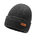 Bonnet en maille épaisse gris foncé pour hommes et femmes avec écusson logo en cuir - gris foncé