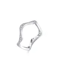 Elegante anello a corona in argento S925 con linee ondulate e scintillanti accenti di cristallo - Taglia US 7 / Stile a Onda in Argento Sterling S925
