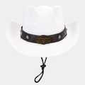 Détail d'un chapeau de cow-boy blanc avec boucle de taureau et bande turquoise - Blanc