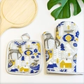 Winter festive pattern oven mitt and pot holder set with reindeer and owl motifs - Gold (Winter Fairytale)