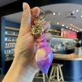Lila-rosa Muschel-Schlüsselanhänger mit goldenem Metallring für Taschen und Autos - Große Lila Marmor-Conch (pl-1168)