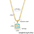 Dettaglio della collana figaro placcata oro 18k con ciondolo floreale in smalto blu - Collana Ciondolo Quadrato Floreale Blu (P1025) / 40+5cm / Blu