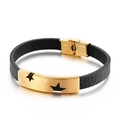 Bracciale in pelle punk con barra curva in acciaio inossidabile dorato e stelle traforate - 21cm / Oro